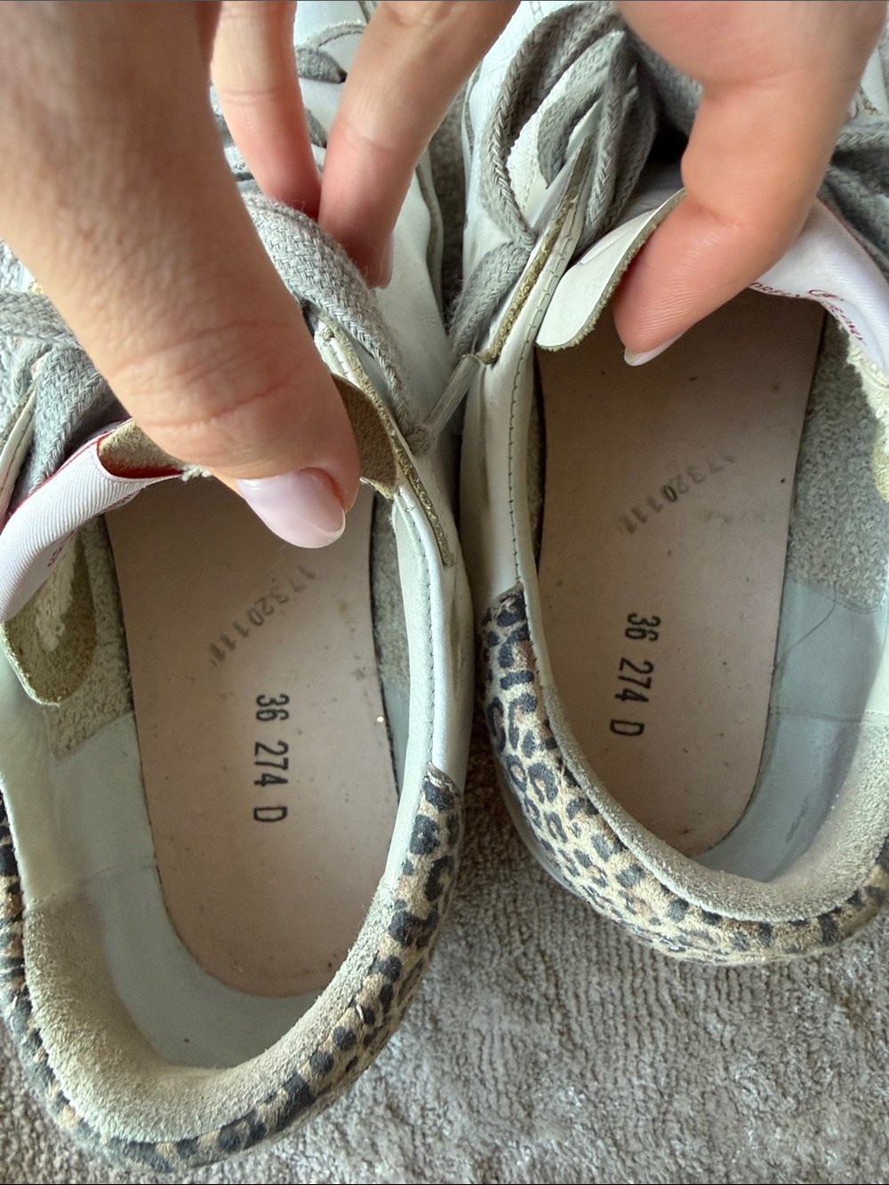 Golden Goose White Sneakers with Gray Laces and Gold Star - Picture 6 of 8